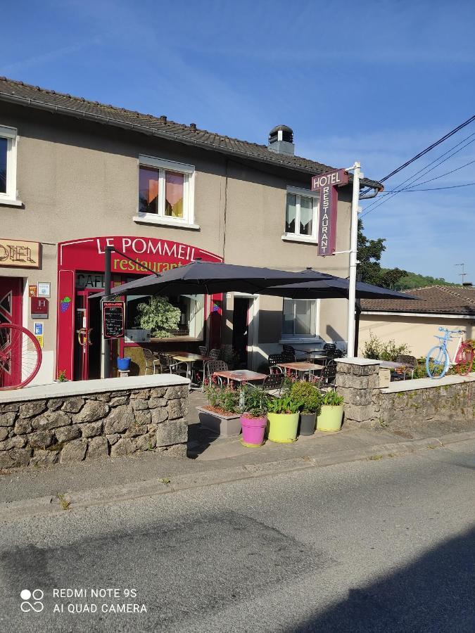 Hôtel Le Pommeil Guéret Exterior foto