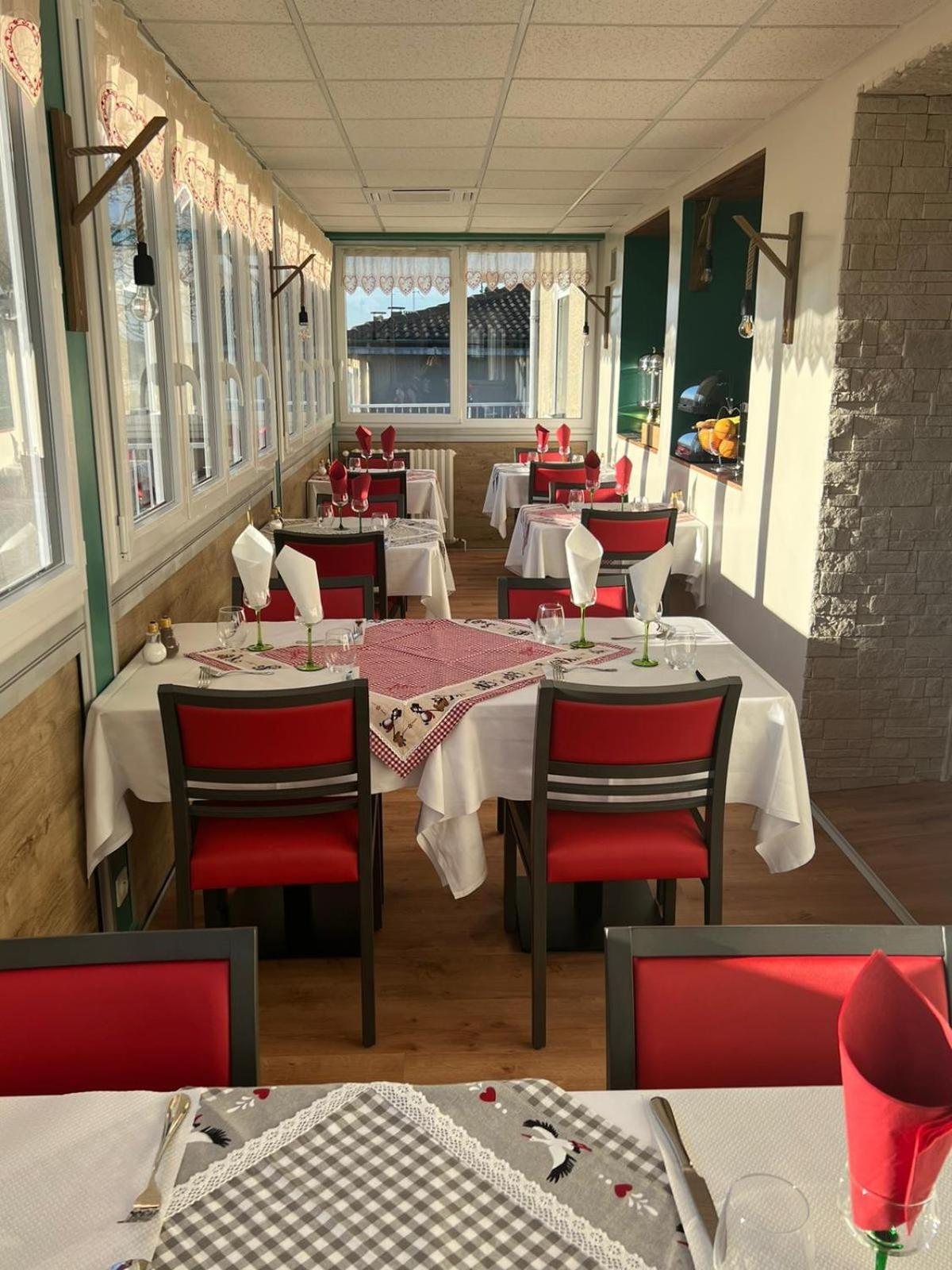 Hôtel Le Pommeil Guéret Zimmer foto